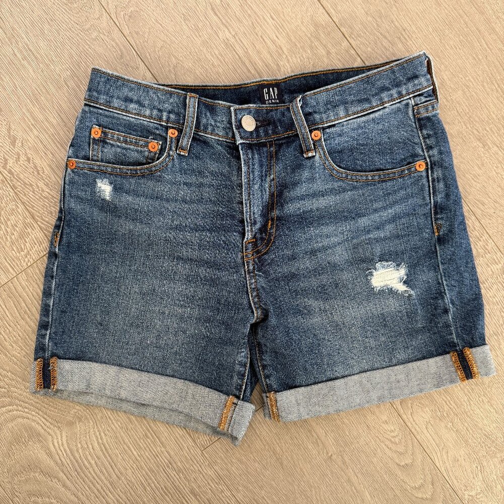 GAP Denim Distressed Cuffed Shorts Size 26 women